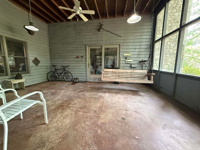 1211 Gayler Street, Mountain View, AR 72560