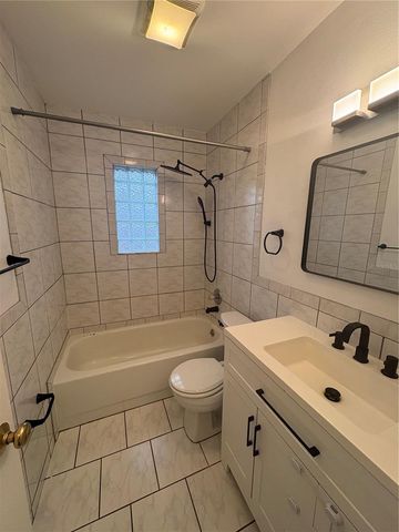 364 3RD STREET NW, Largo, FL 33770