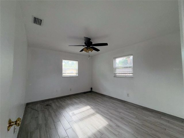 364 3RD STREET NW, Largo, FL 33770
