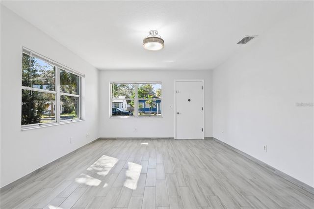364 3RD STREET NW, Largo, FL 33770