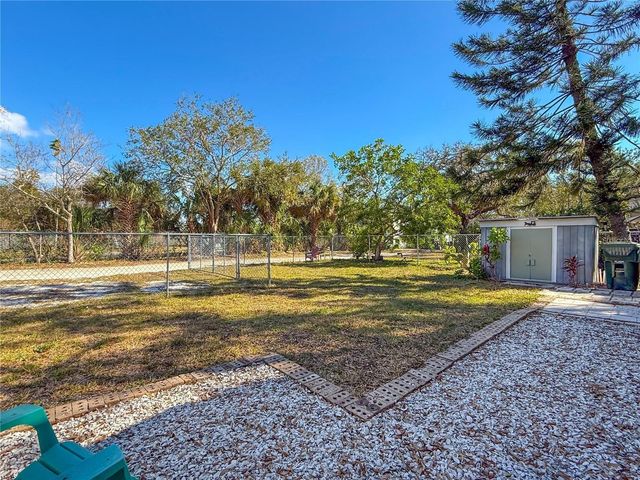 364 3RD STREET NW, Largo, FL 33770