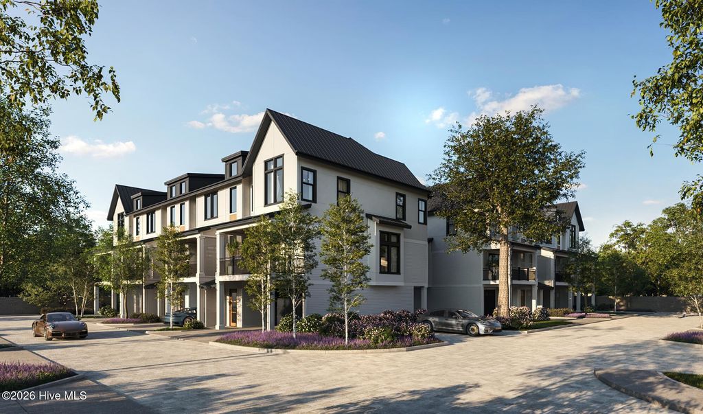 Image 7 of property listing at 1767 Allens Lane, Wilmington, NC 28403