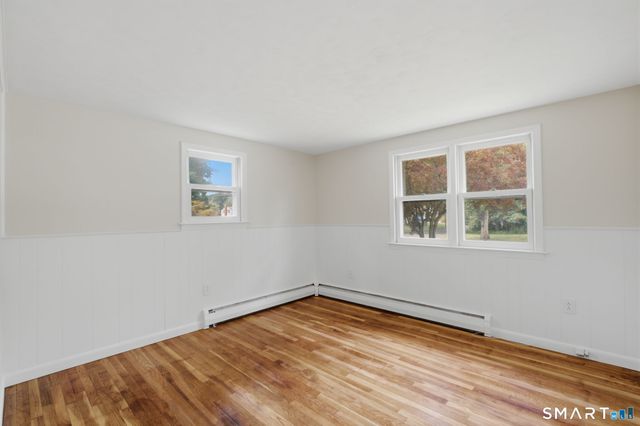 6 Madison Road, Enfield, CT 06082