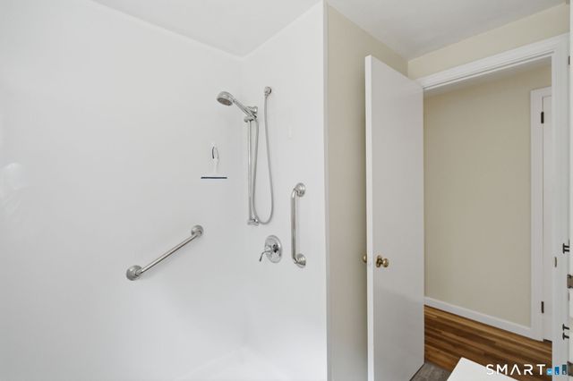 6 Madison Road, Enfield, CT 06082