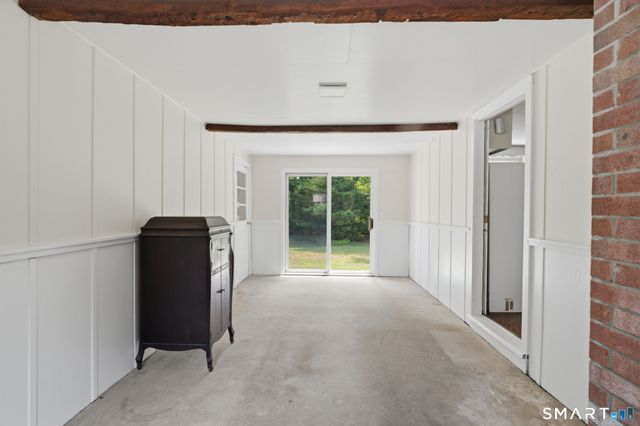 6 Madison Road, Enfield, CT 06082