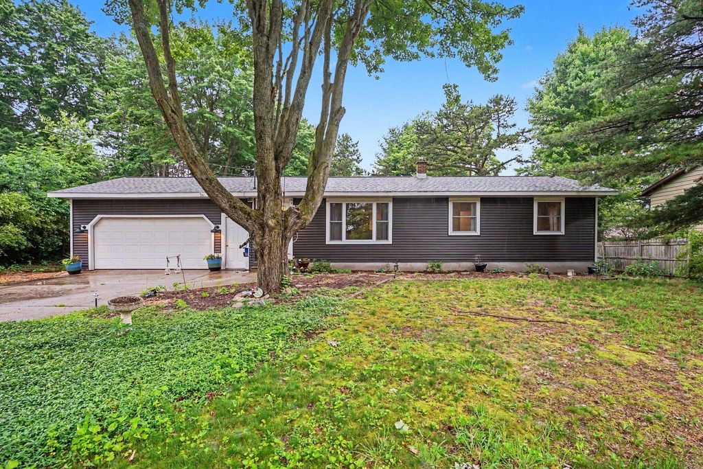 5069 152nd Avenue, Port Sheldon Twp, MI 49460