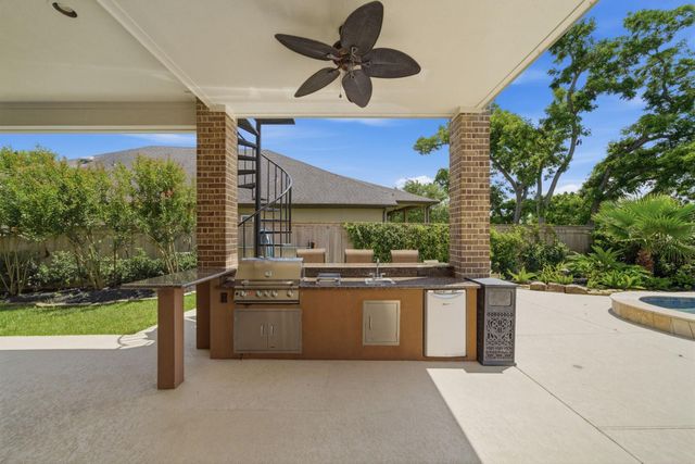 30 Little Rise Drive, Missouri City, TX 77459