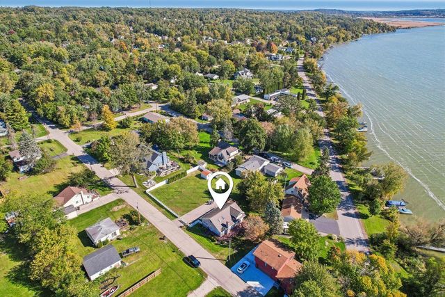 N3070 Tamarack ROAD, Lake Geneva, WI 53147