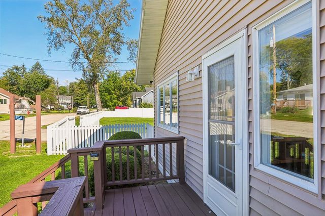 N3070 Tamarack ROAD, Lake Geneva, WI 53147