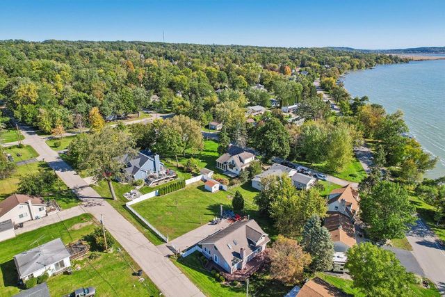 N3070 Tamarack ROAD, Lake Geneva, WI 53147