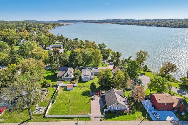 N3070 Tamarack ROAD, Lake Geneva, WI 53147