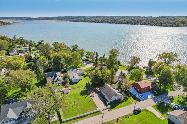 N3070 Tamarack ROAD, Lake Geneva, WI 53147