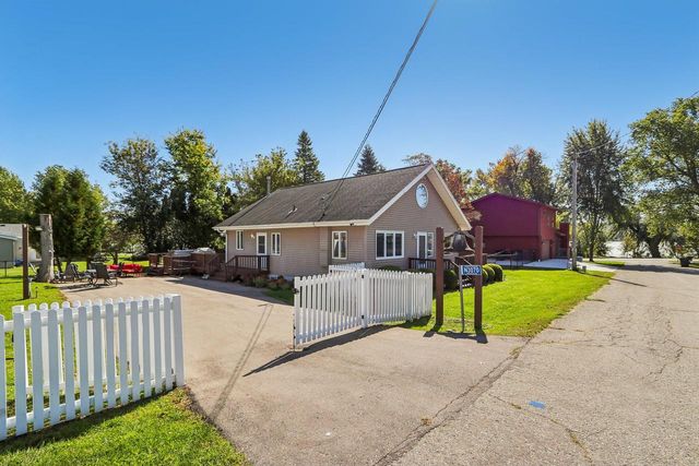 N3070 Tamarack ROAD, Lake Geneva, WI 53147