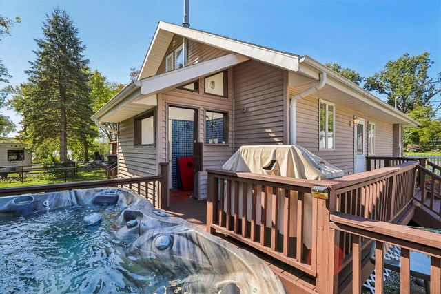 N3070 Tamarack ROAD, Lake Geneva, WI 53147