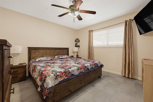 12823 Sandy Hook Drive, Houston, TX 77089