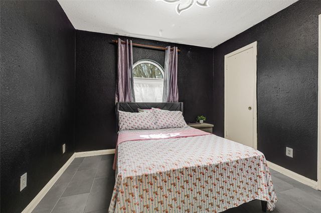 12823 Sandy Hook Drive, Houston, TX 77089