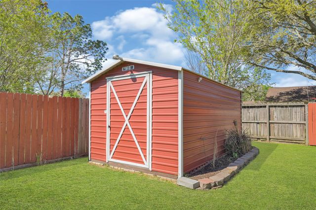 12823 Sandy Hook Drive, Houston, TX 77089