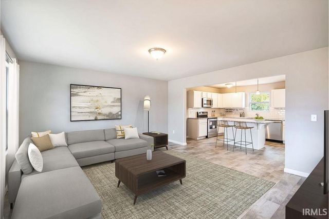 901 Breezewood Drive, Lakeville, IN 46536