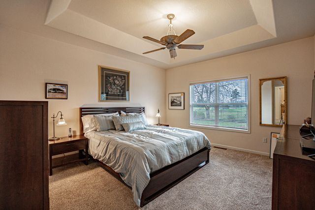 198 Prairie Landing Drive, Eagle Point, OR 97524