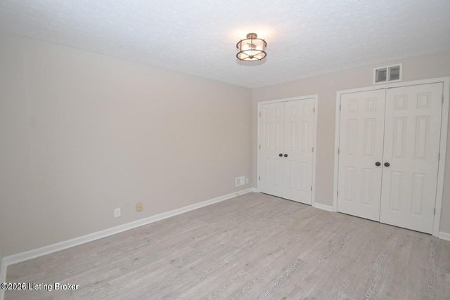 7308 Bluffington Rd, Louisville, KY 40291
