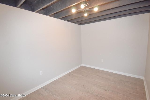 7308 Bluffington Rd, Louisville, KY 40291