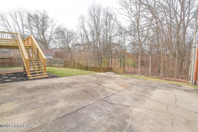 7308 Bluffington Rd, Louisville, KY 40291