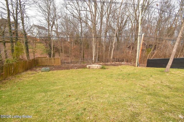 7308 Bluffington Rd, Louisville, KY 40291