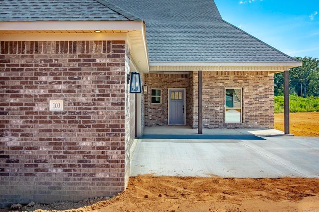 100 Michael Drive, Beebe, AR 72012