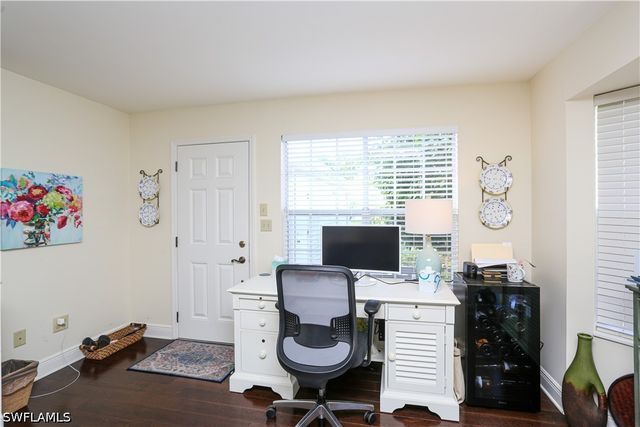 127 Bristol LN, Naples, FL 34112