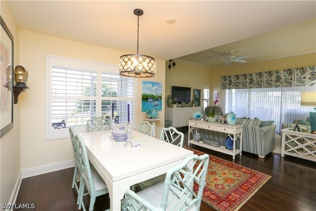 127 Bristol LN, Naples, FL 34112