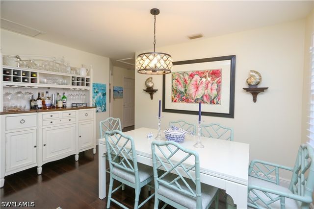 127 Bristol LN, Naples, FL 34112