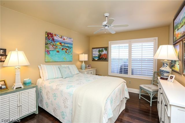 127 Bristol LN, Naples, FL 34112