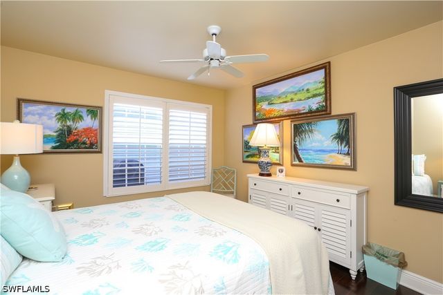 127 Bristol LN, Naples, FL 34112