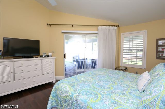 127 Bristol LN, Naples, FL 34112