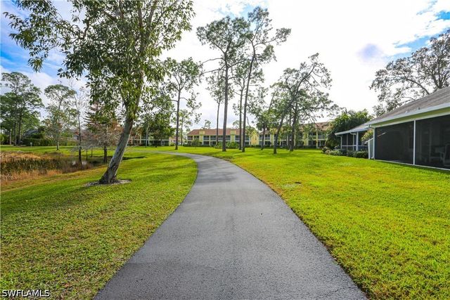 127 Bristol LN, Naples, FL 34112