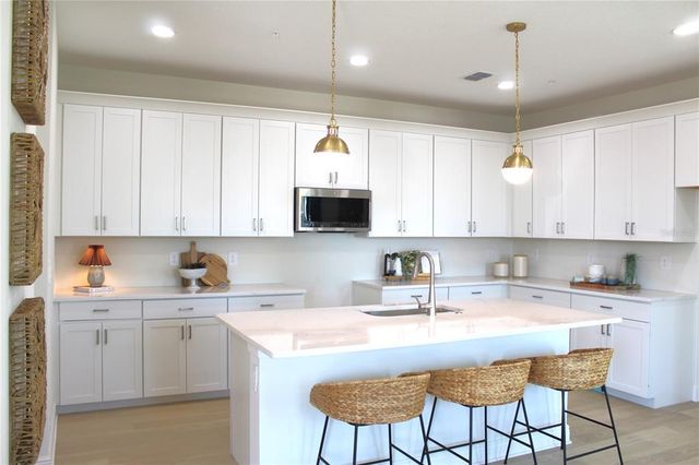 17984 BROADLEAF LOOP, Venice, FL 34293