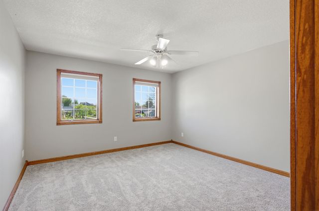 219 Cordoba Avenue, Cedar Falls, IA 50613