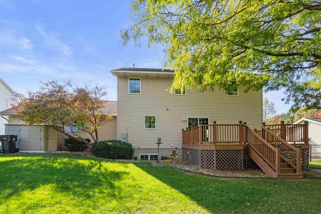 219 Cordoba Avenue, Cedar Falls, IA 50613