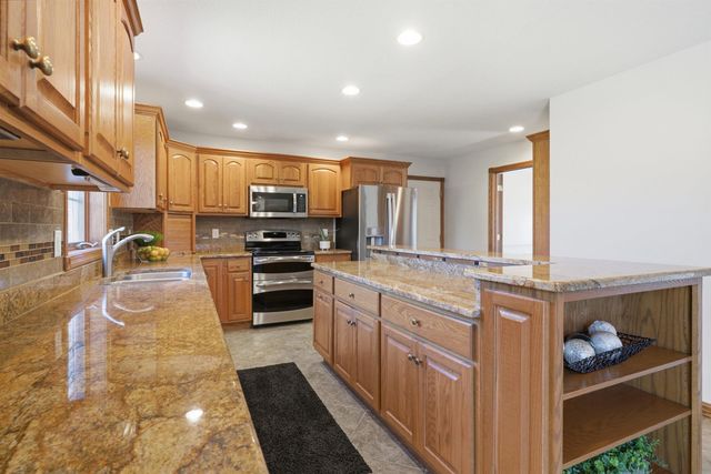 219 Cordoba Avenue, Cedar Falls, IA 50613