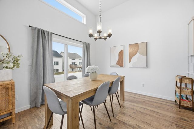 4963 37th Avenue S, Fargo, ND 58104