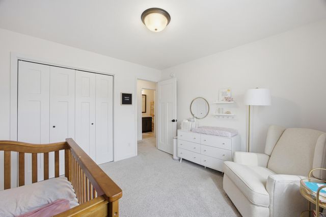 4963 37th Avenue S, Fargo, ND 58104