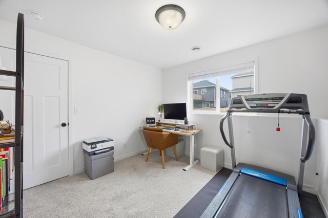 4963 37th Avenue S, Fargo, ND 58104