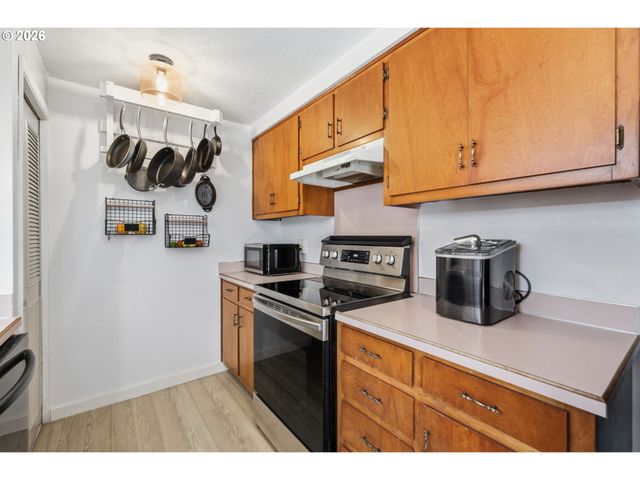 277 71ST Pl, Springfield, OR 97478