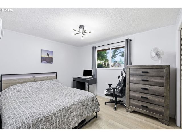 277 71ST Pl, Springfield, OR 97478