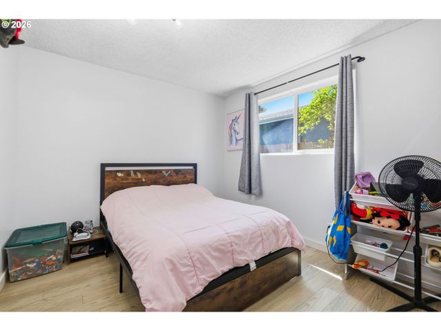 277 71ST Pl, Springfield, OR 97478