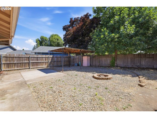 277 71ST Pl, Springfield, OR 97478