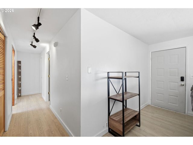 277 71ST Pl, Springfield, OR 97478