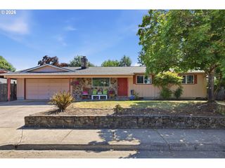 277 71ST Pl, Springfield, OR 97478