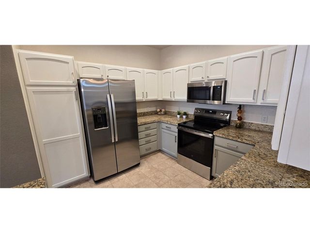 665 W Burgundy St A, Highlands Ranch, CO 80129