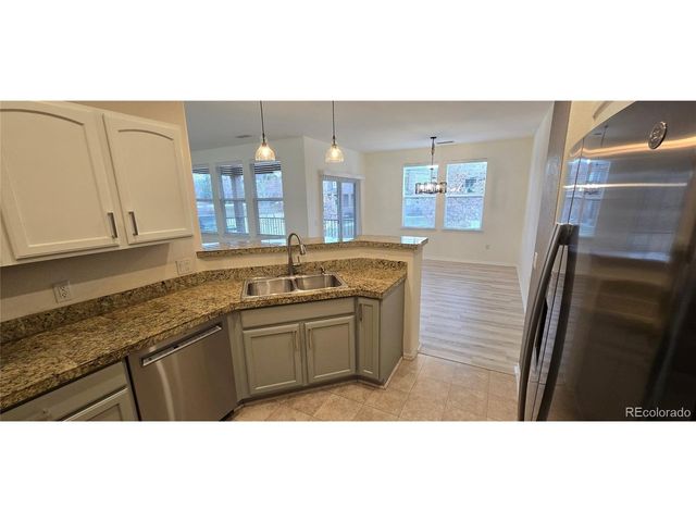 665 W Burgundy St A, Highlands Ranch, CO 80129